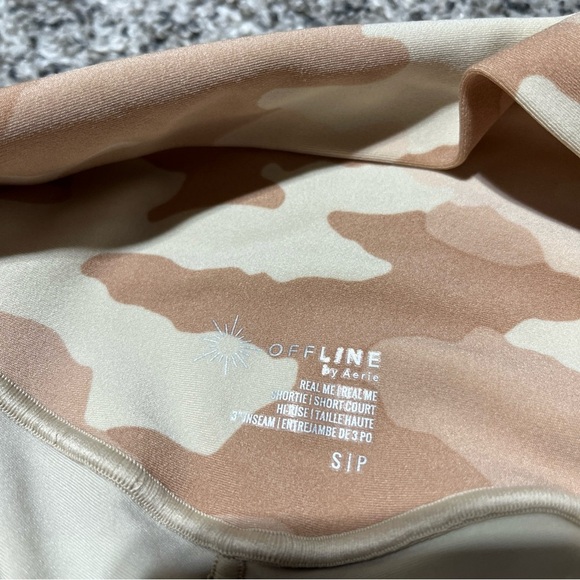 Aerie Offline Beige and Brown Camouflage Scrunch Tie Yoga Athletic Shorts S - Picture 7 of 11